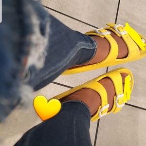 Meet your Posher, Julissa